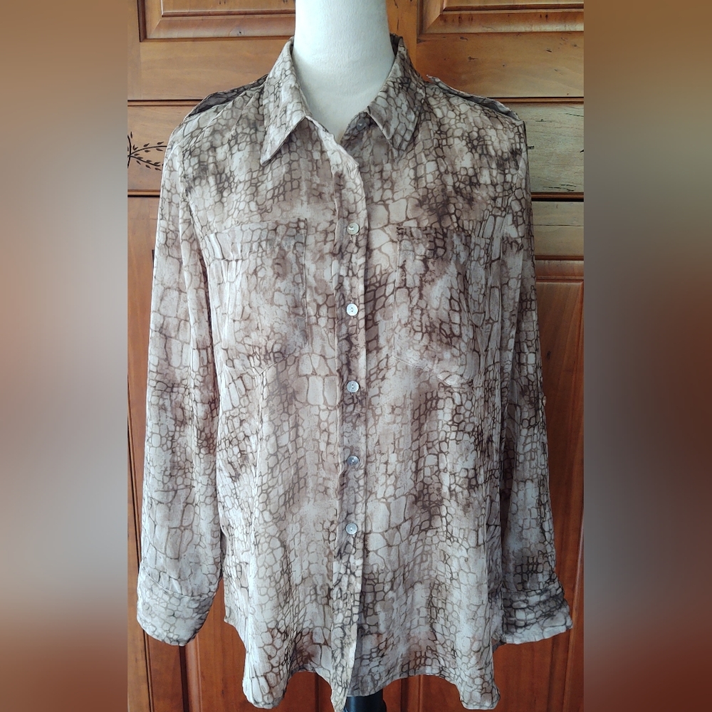Chico's sheer size 1 women's print shirt